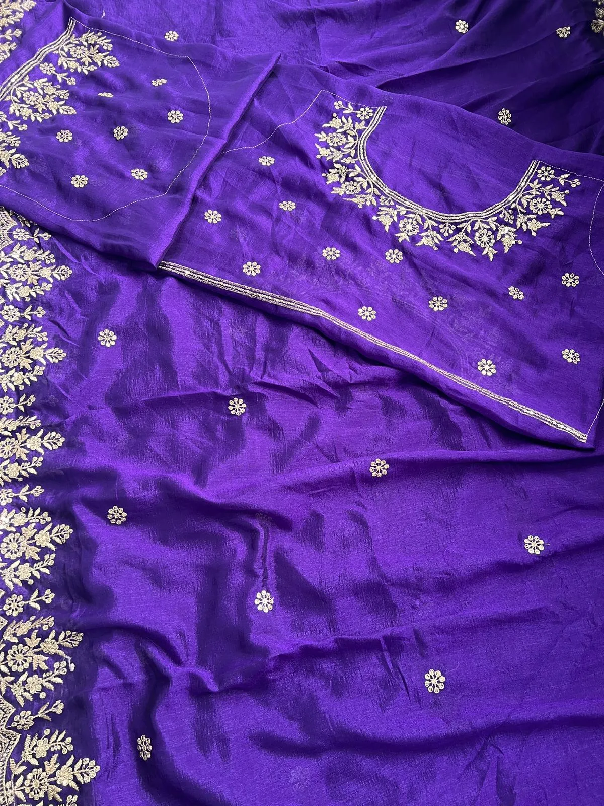 BT-398 Pure Two-Tone Vichitra Silk Wholesale Fancy Sarees Collection — Wholesale Sarees, BT wholesale from Surat - Gallery Image 2