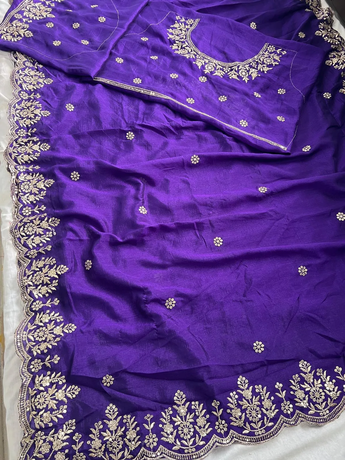 BT-398 Pure Two-Tone Vichitra Silk Wholesale Fancy Sarees Collection — Wholesale Sarees, BT wholesale from Surat - Gallery Image 4