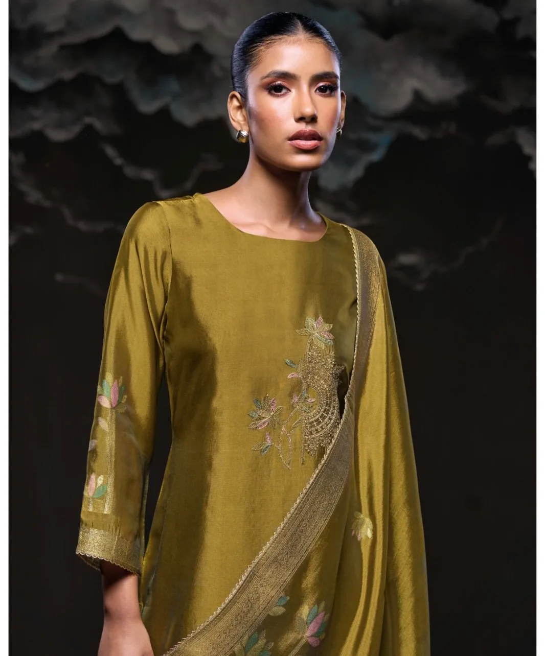 Ganga Minaksi 3082 Premium Pure Viscose Woven Wholesale Fancy Salwar Suit Collection