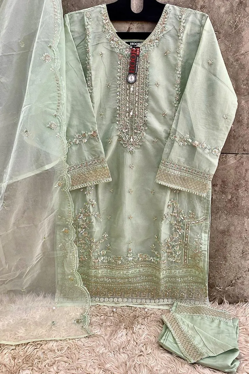 Hoor Tex HF-62,A To D Heavy Organza Wholesale Pakistani Salwar Suit Collection