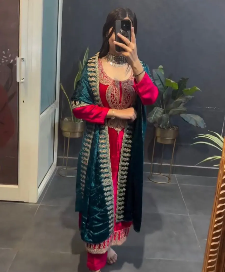 Vardan Ethnic ZSR-3095 Heavy Viscose Velvet Wholesale Readymade Winter Collection