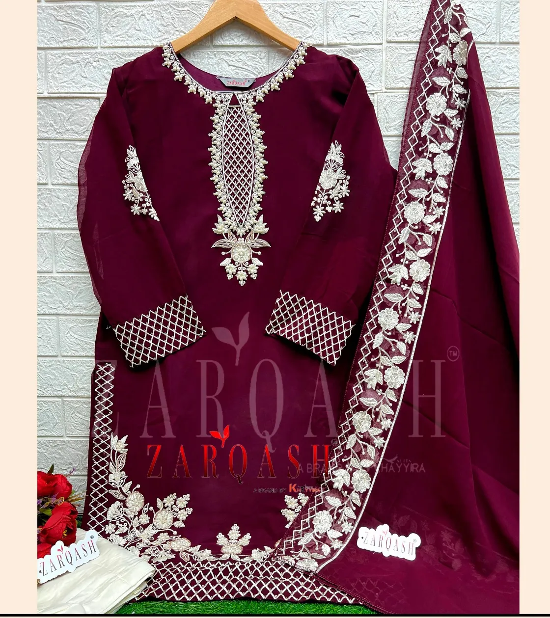 Zarqash 220 Faux Georgette Wholesale Pakistani Salwar Suit Collection