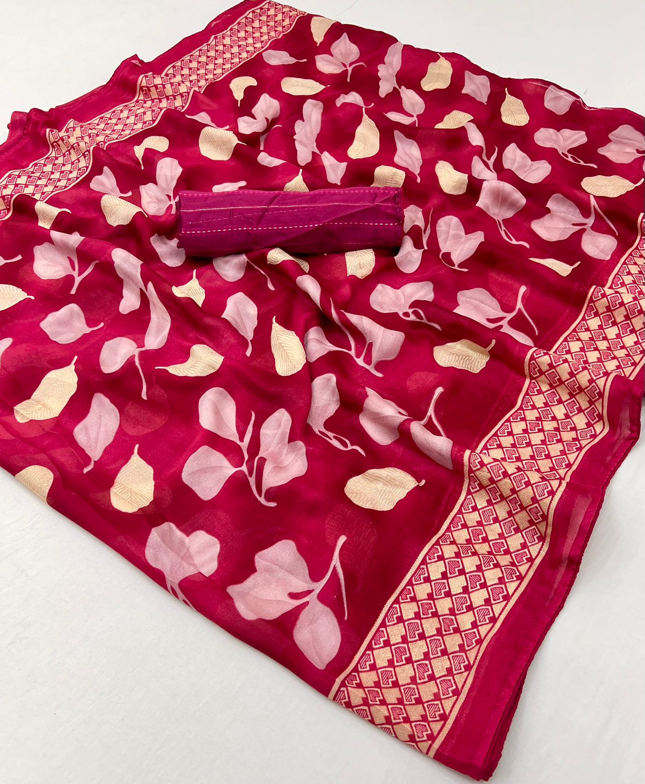 Vardan Ethnic Pure Calcutta Moss Georgette Flower Exclusive Printed Sarees Collection - Image 3