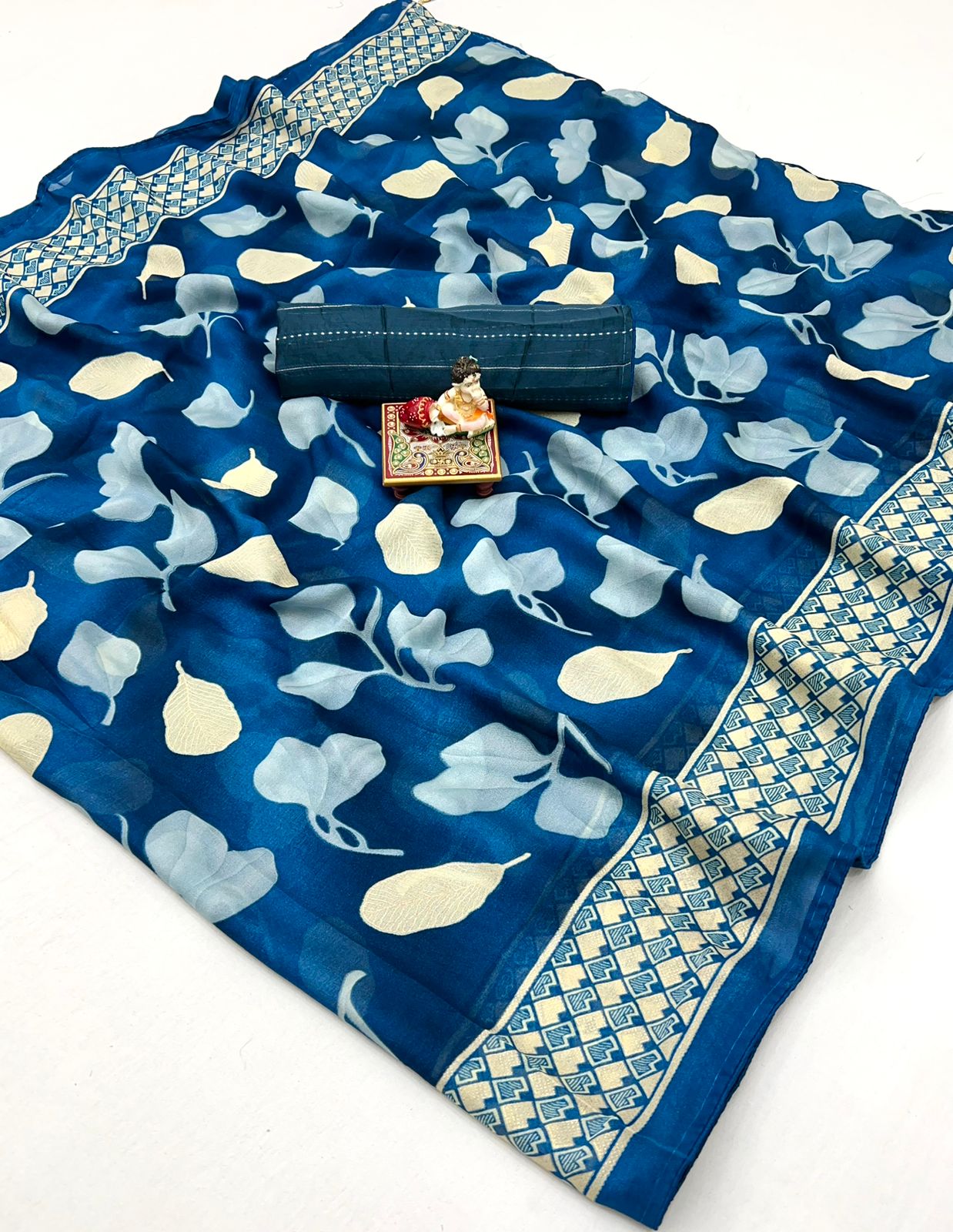 Vardan Ethnic Pure Calcutta Moss Georgette Flower Exclusive Printed Sarees Collection - Image 4