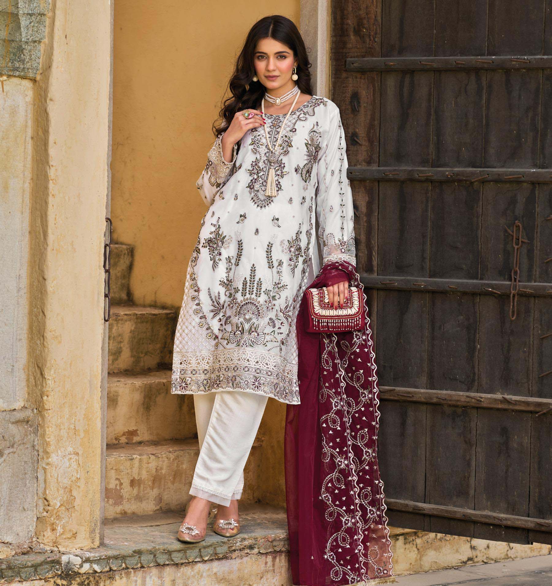 Shree Fabs Dn 1257 Organza Wholesale Readymade Salwar Suit Catalog