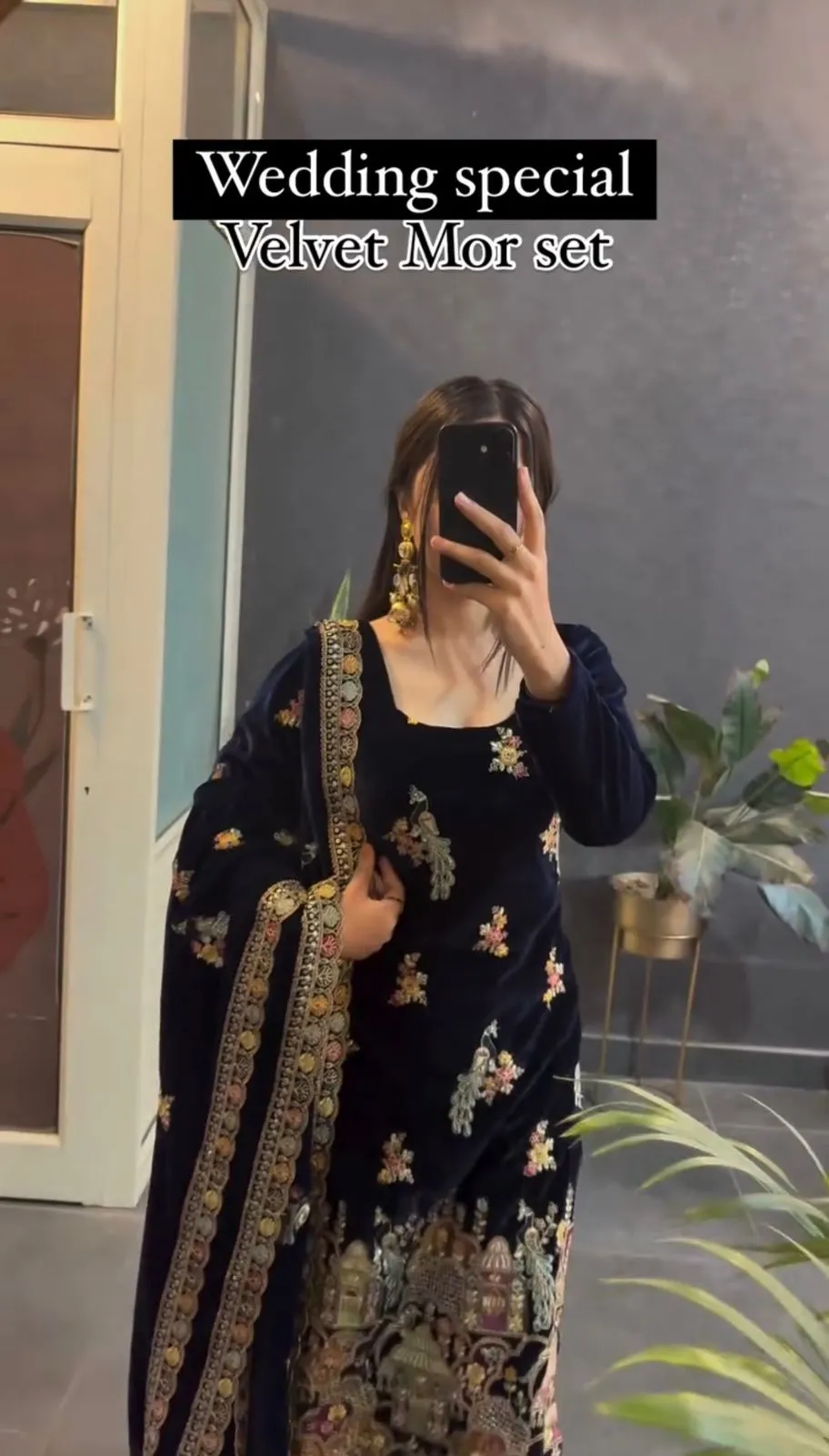 SRK-5220 Heavy Viscose Velvet Wholesale Readymade Winter Collection - Image 2