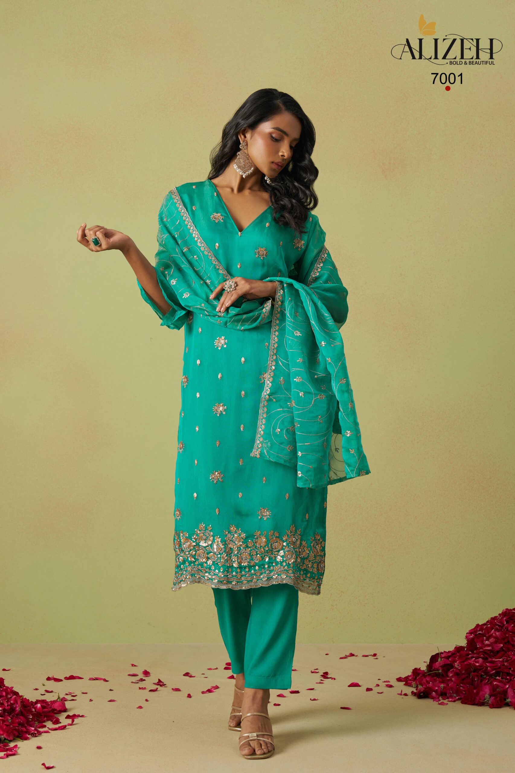 Alizeh Gulaabo Shimmer Organza Wholesale Designer Salwar Kameez Collection - Image 6