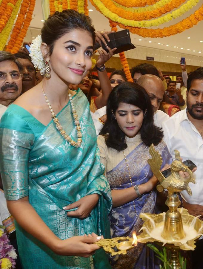 Kp-R Creation Kp-R:- 068 Soft Lichi Silk Wholesale Fancy Sarees Collection - Image 2