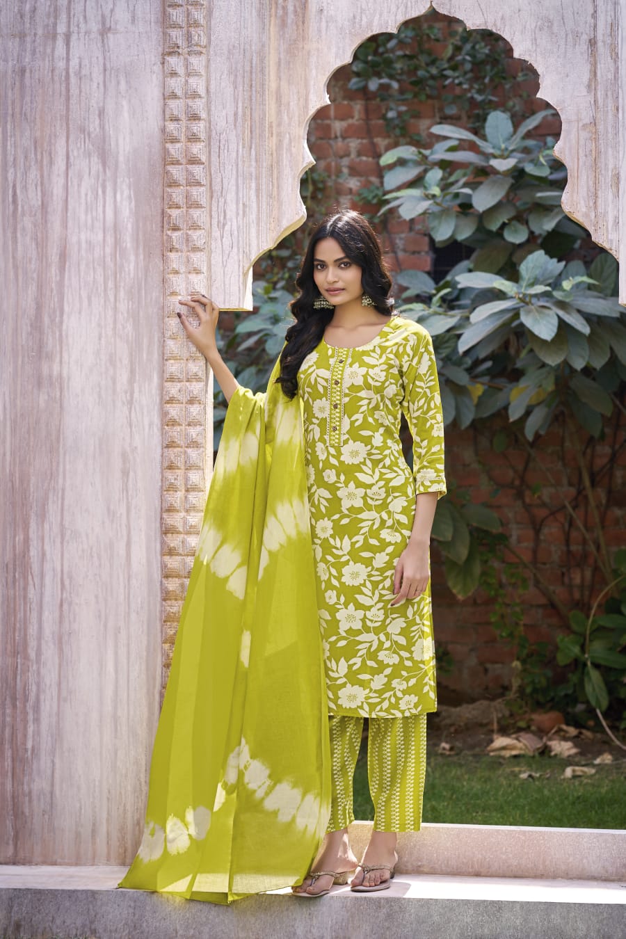 Ossm Celebrity Heavy Rayon Print Wholesale Readymade Salwar Suit Collection - Image 3