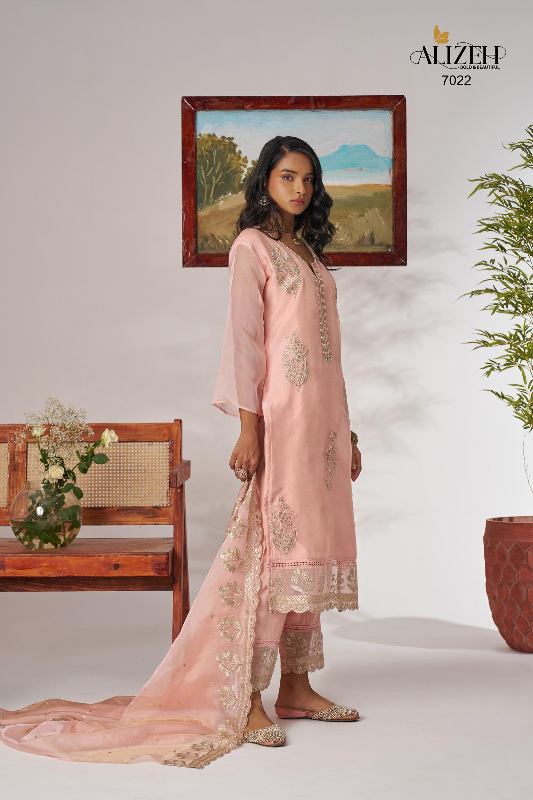 SUKOON By Alizeh D7022 Luxury Shimmer Organza Salwar Suit Collection - Image 2