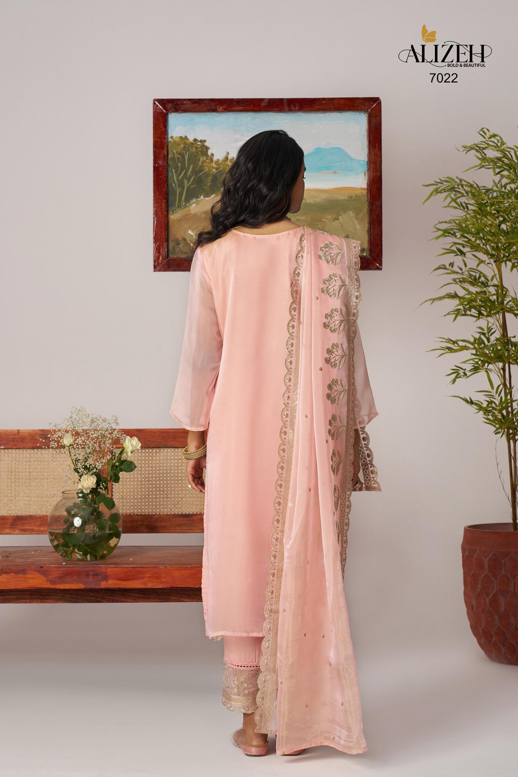 SUKOON By Alizeh D7022 Luxury Shimmer Organza Salwar Suit Collection - Image 5