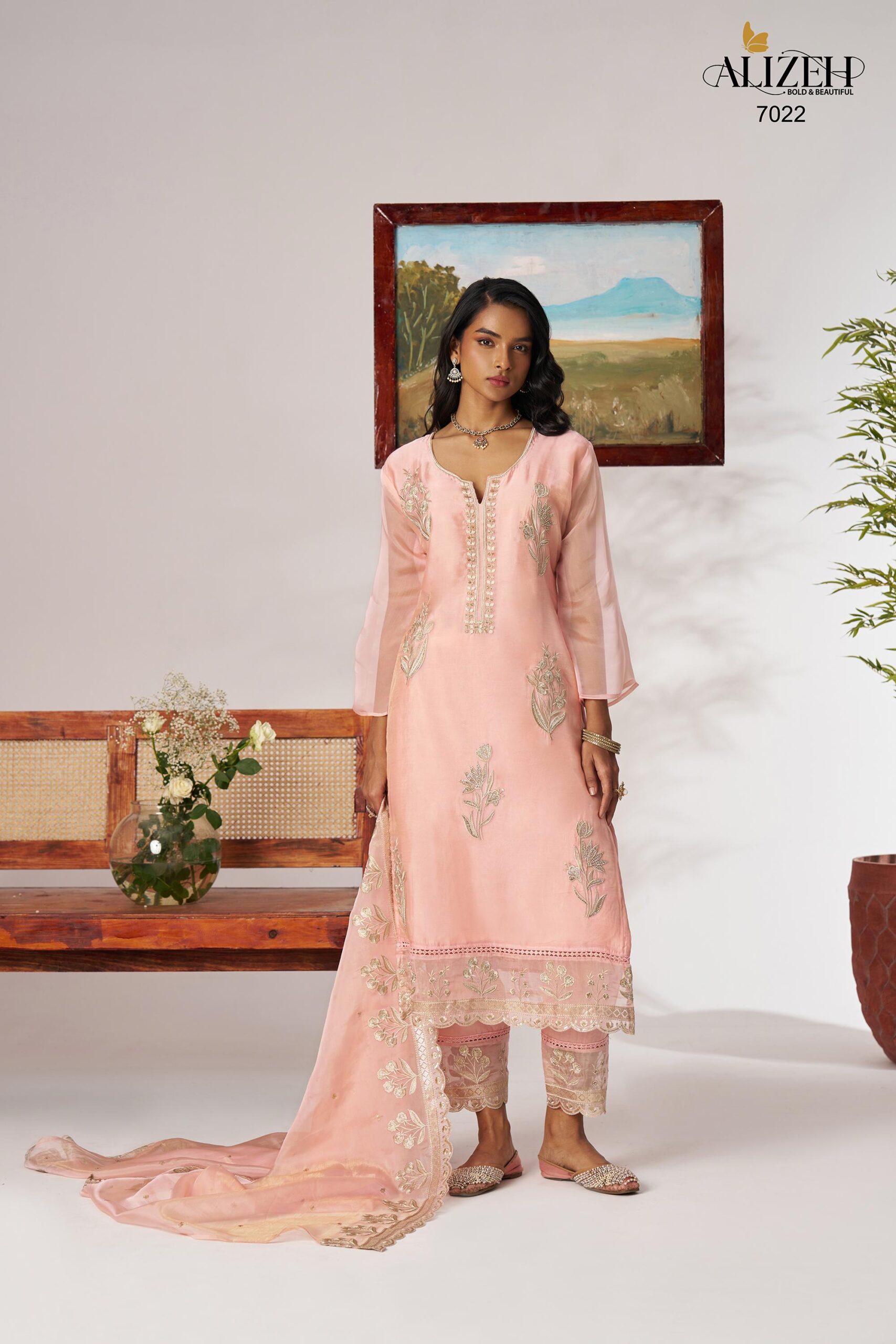 SUKOON By Alizeh D7022 Luxury Shimmer Organza Salwar Suit Collection - Image 3