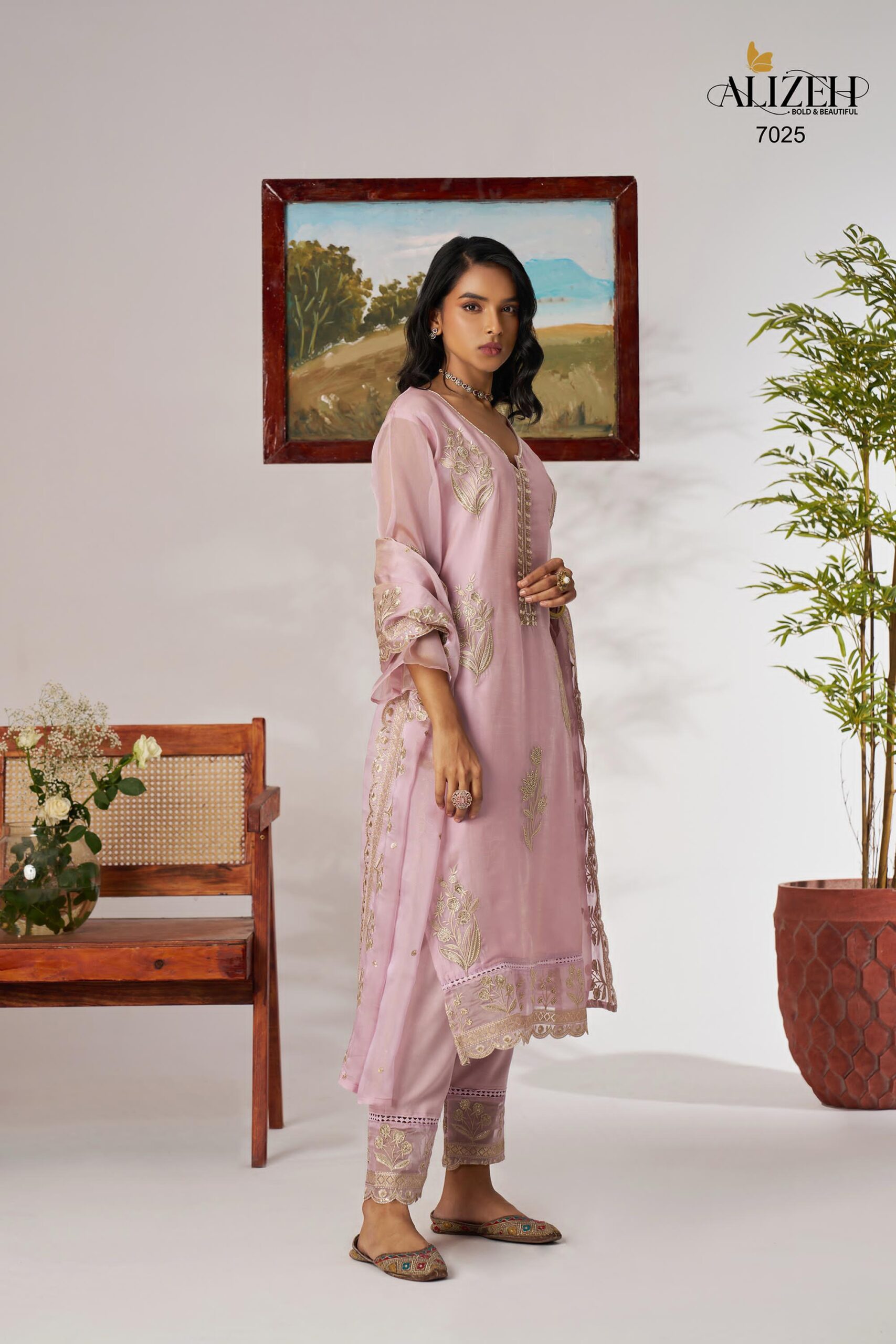 SUKOON By Alizeh D7025 Luxury Shimmer Organza Salwar Suit Collection - Image 2