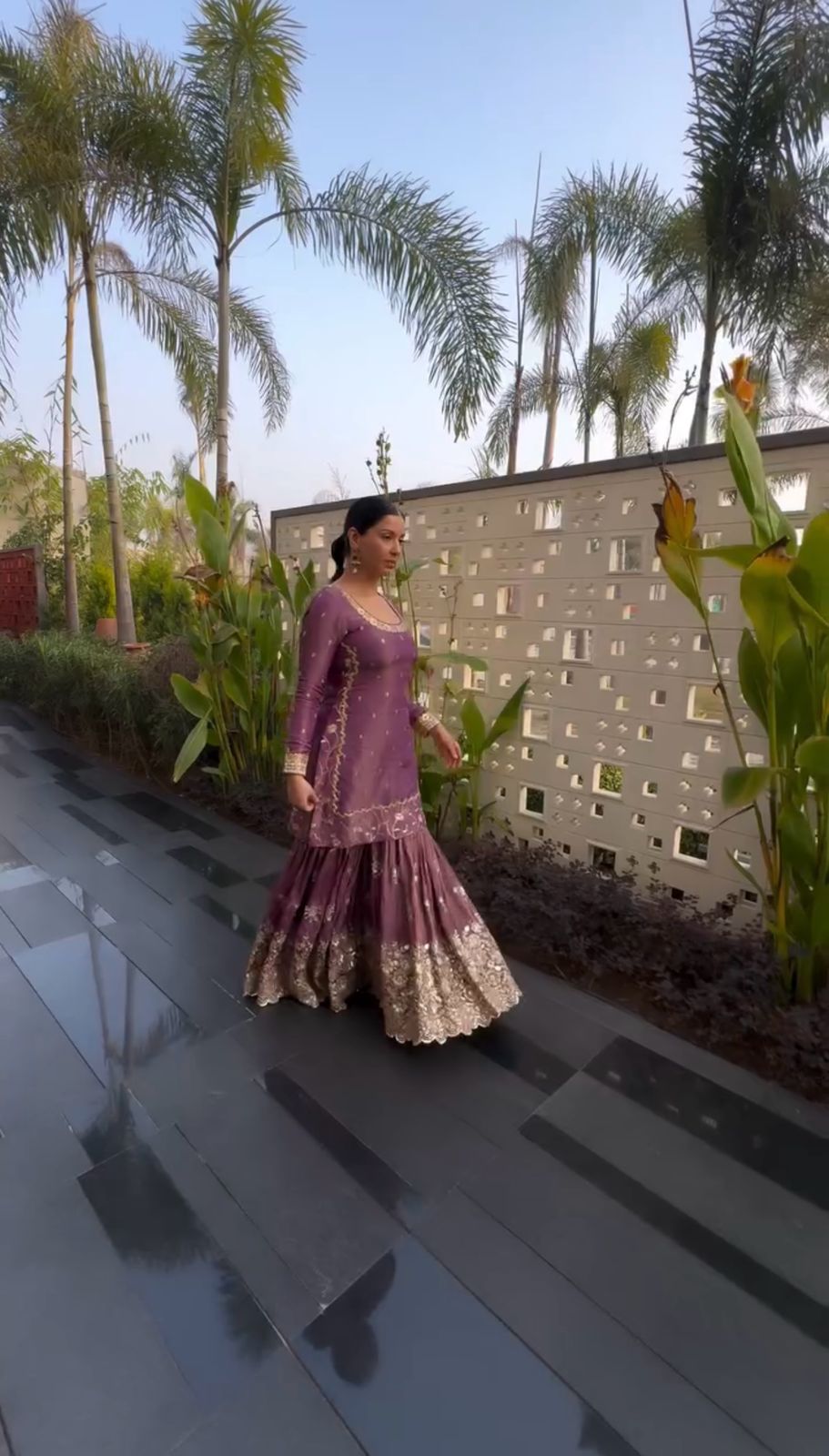 Vardan Ethnic Srk-5240 Twill Net Wholesale Pakistani Readymade Eid Collection - Image 4