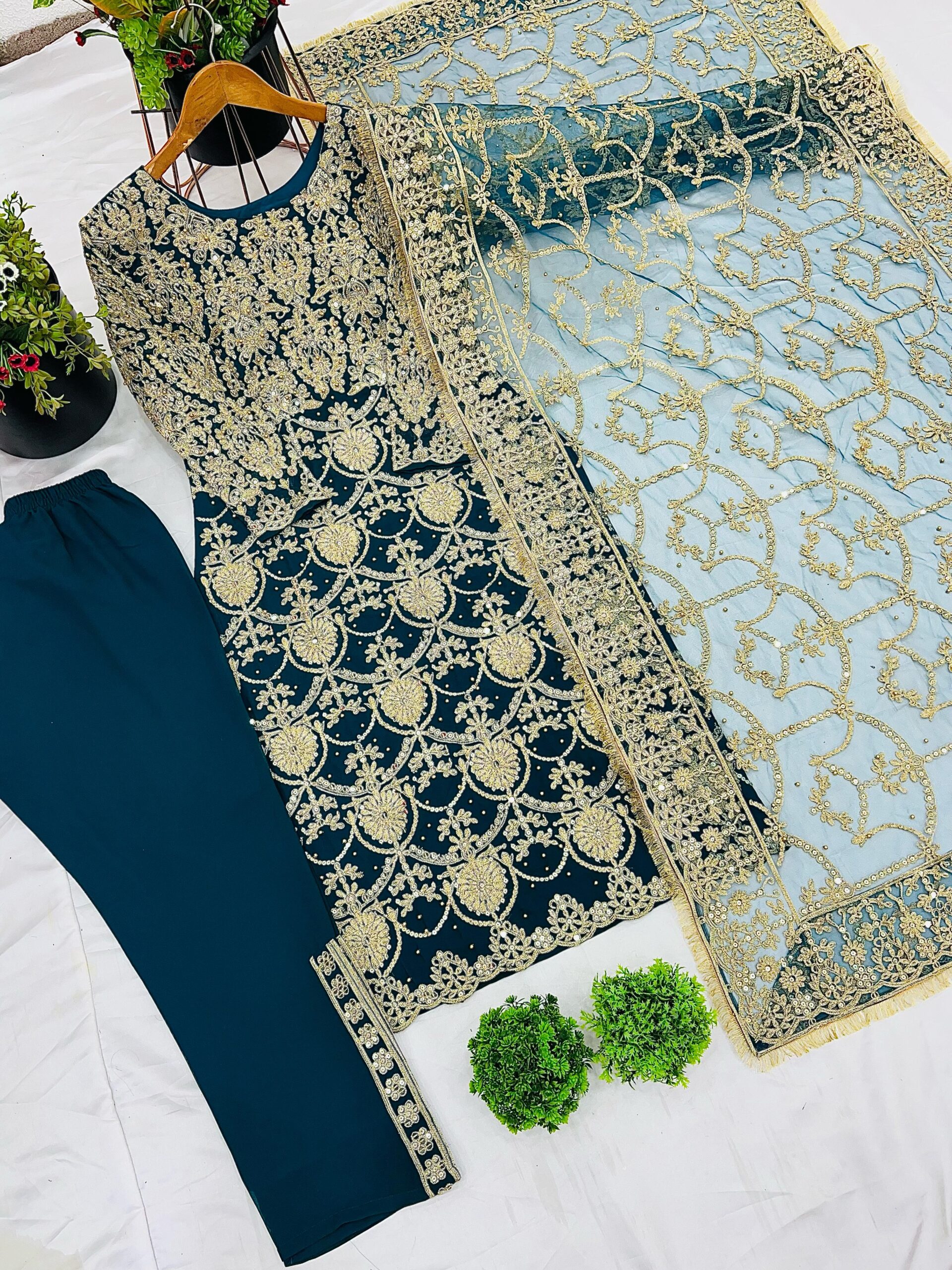 Vardan Srk-5235 Heavy Faux Georgette Wholesale Pakistani Readymade Eid Collection - Image 8