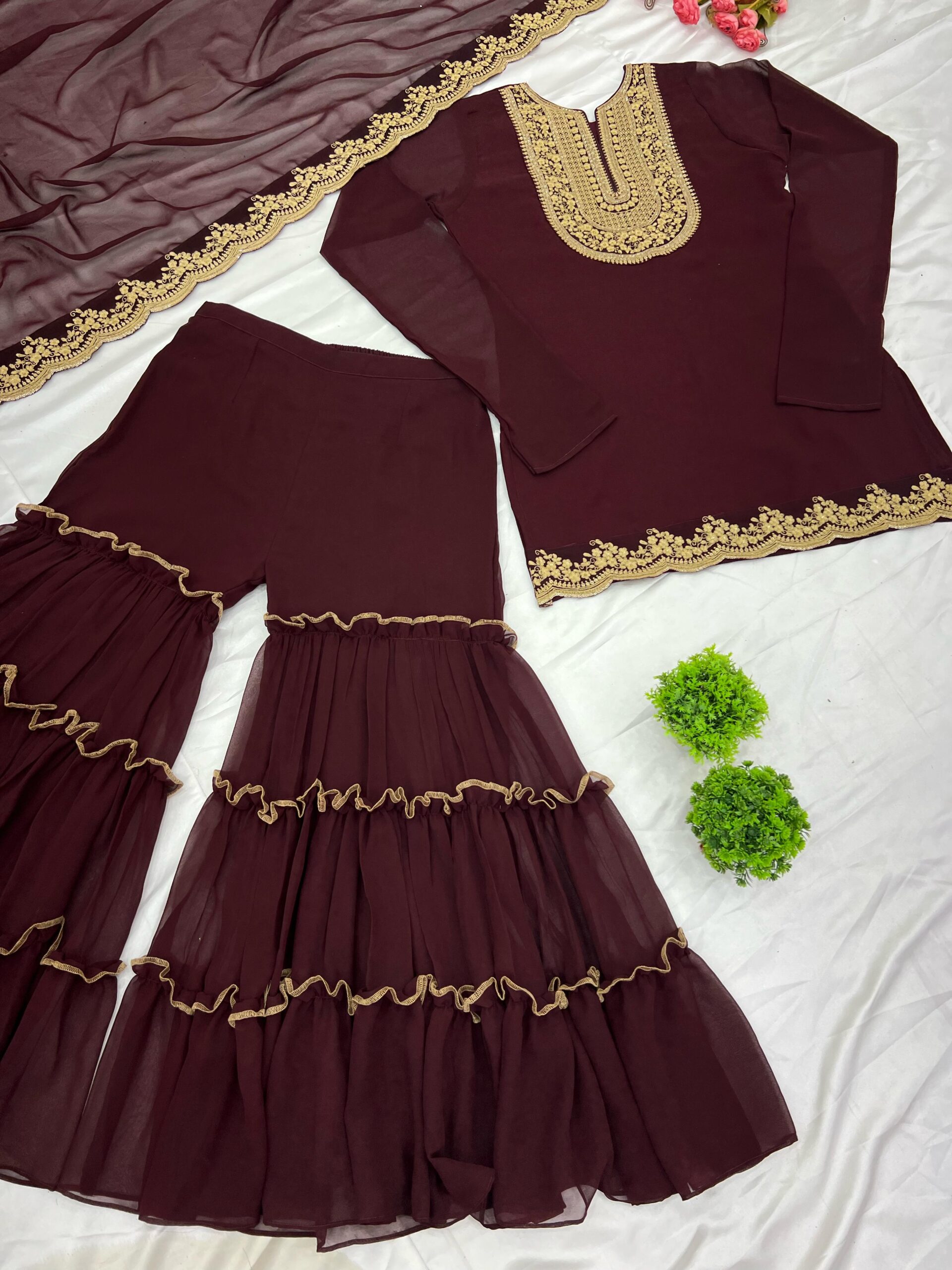 Vardan Srk-5236 Blooming Faux Georgette Wholesale Pakistani Readymade Eid Collection - Image 2