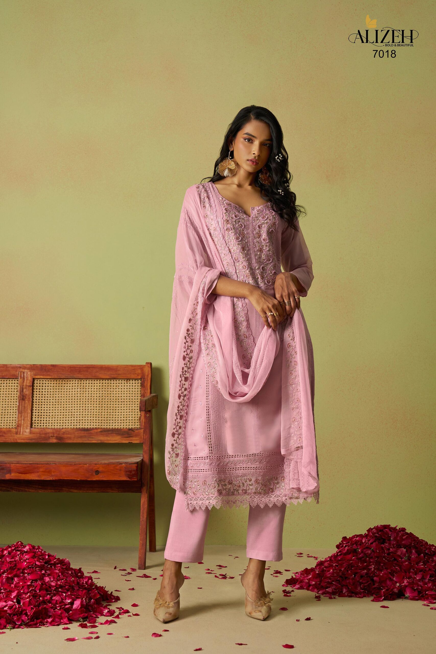 Alizeh Saadgi 2 Pure Organza with Chiffon Dupatta Salwar Suit Catalog Wholesale - Image 6