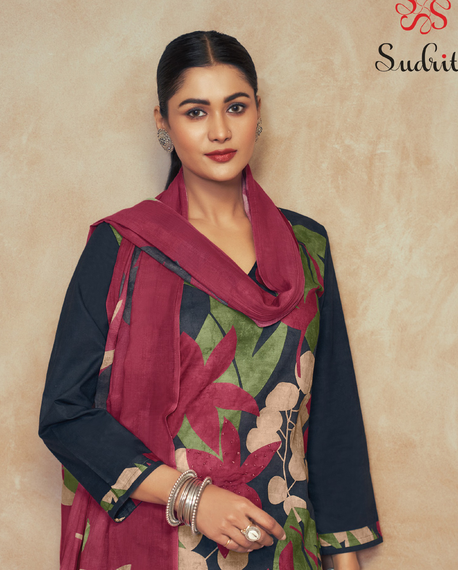 Udriti Amanat Cotton Lawn Digital Print Wholesale Salwar Suit Collection