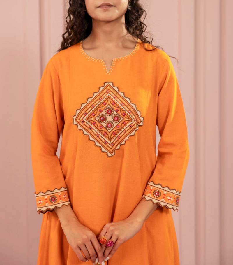 Tanyaa P 125 Cotton with Mirror Work Kurti With Bottom