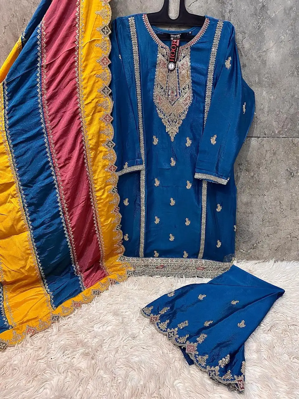 Hoor Tex HF-132 Heavy Chinon Wholesale Readymade Pakistani Suit - Image 3