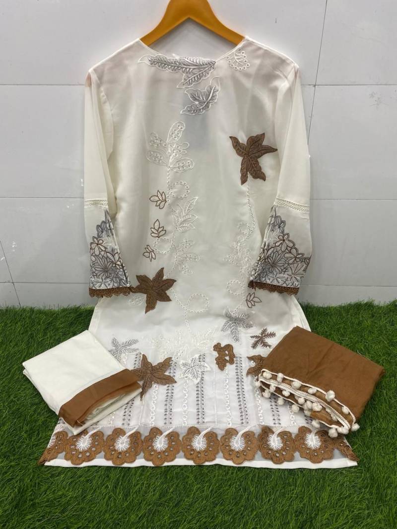 Safa Fashion Fab 1130 Tunic Pakistani Ready Made Suit Wholesale Catalog — Wholesale, Safa Fashion wholesale from Surat - Gallery Image 3