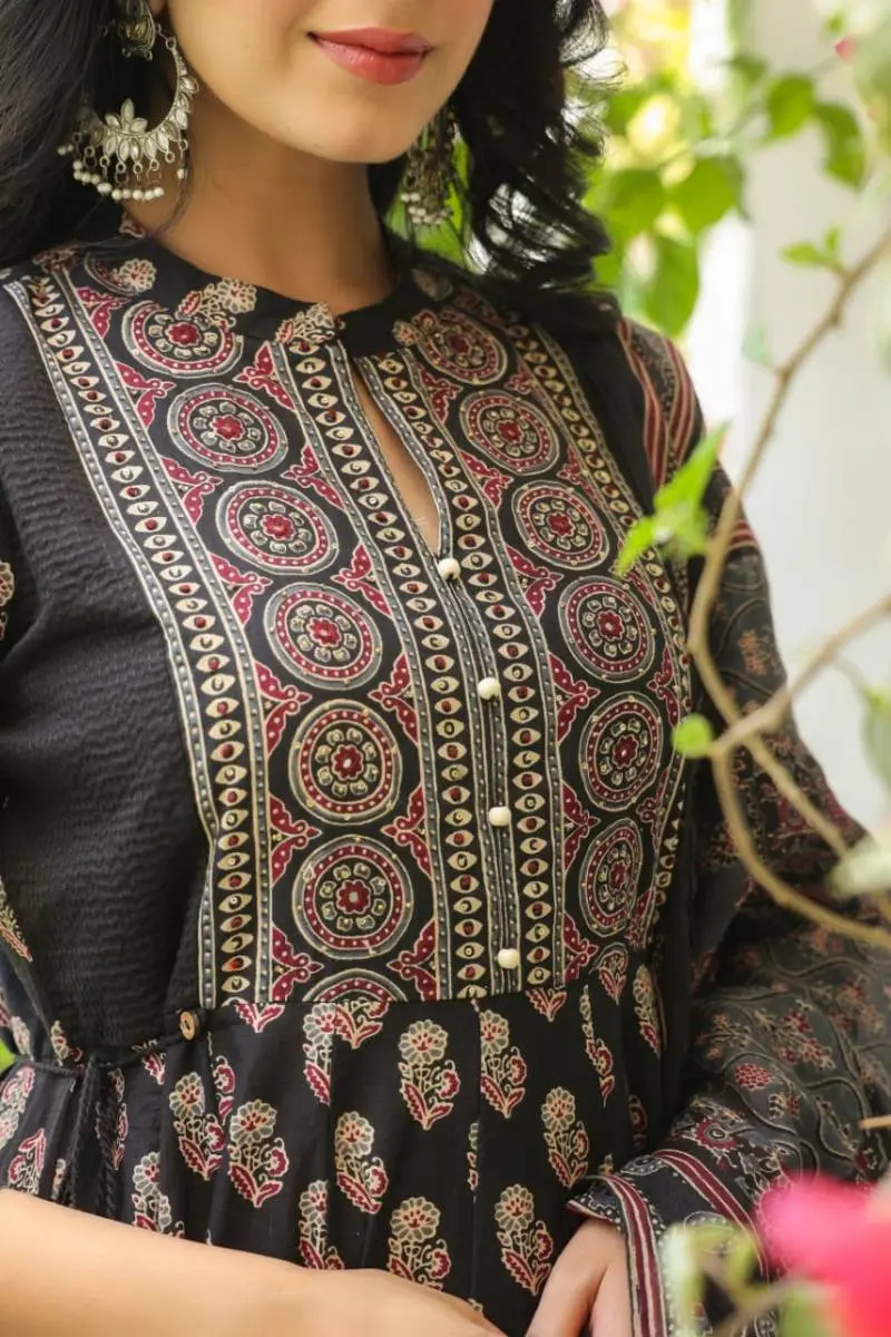 Tanyaa P 187 Designer Cotton Flared Kurti Bottom With Dupatta Wholesale Catalog - Image 3