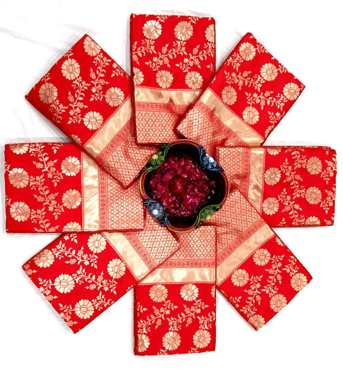 Vardan Ethnic Soft With Rich Pallu Lichi Silk Saree Collection - Image 5