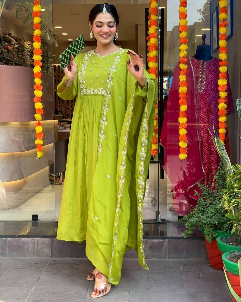 Navya Kurti 96 Chinon Wholesale Kurti Bottom With Dupatta Catalog - Image 2