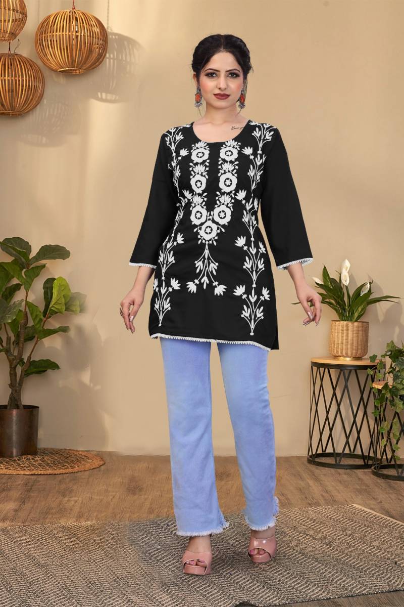 Vardan 9 Star Fashion Wholesale Rayon Kurti With Bottom Dupatta