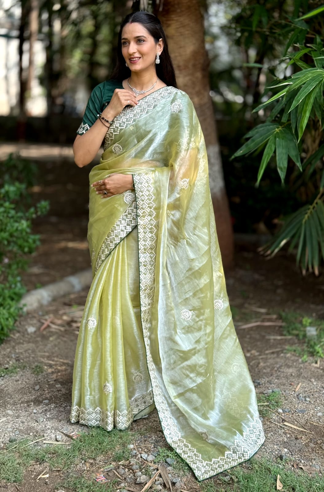 Vardan PURE JIMMY CHOO EMBROIDERY WORK C PALLU SAREE - Image 3