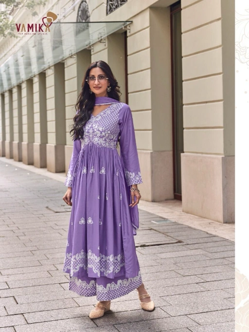 Vamika Lakhnavi Vol-8 White Wholesale Readymade Salwar Suit - Image 7