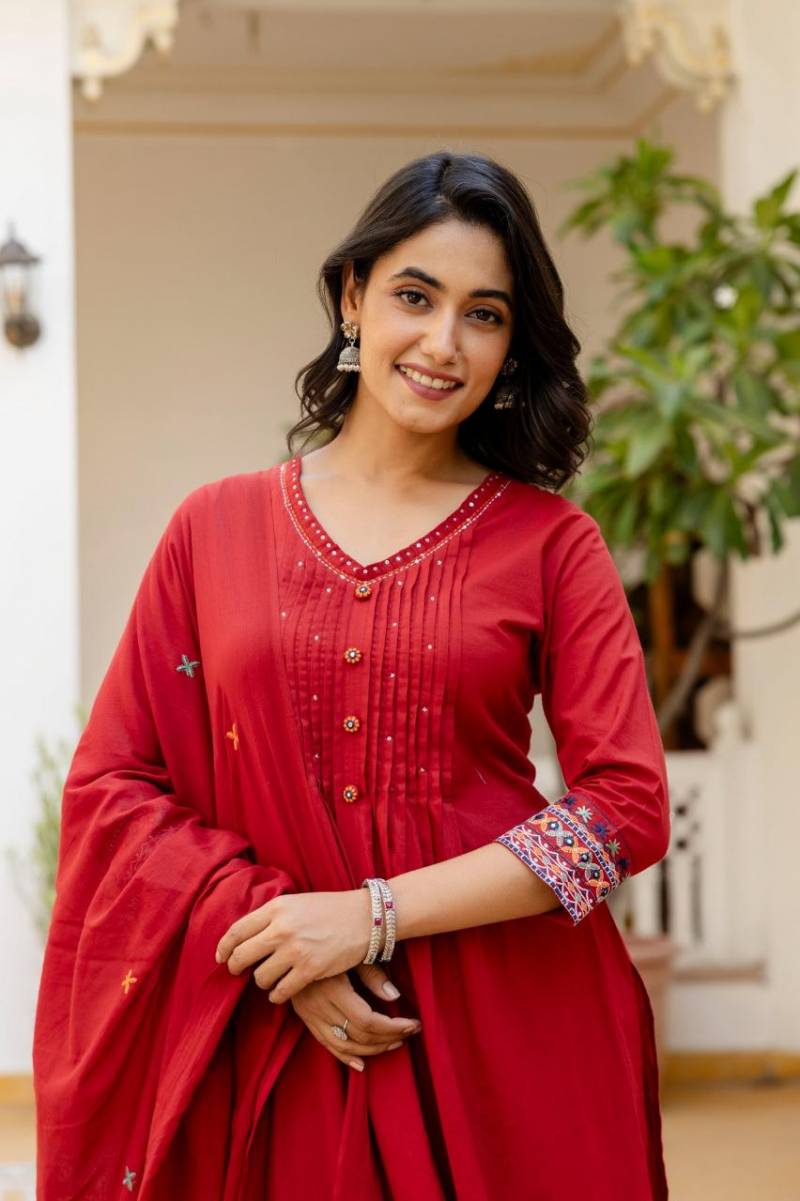 Vardan Naisha K 99 Wholesale Cotton Kurti With Bottom Dupatta - Image 9