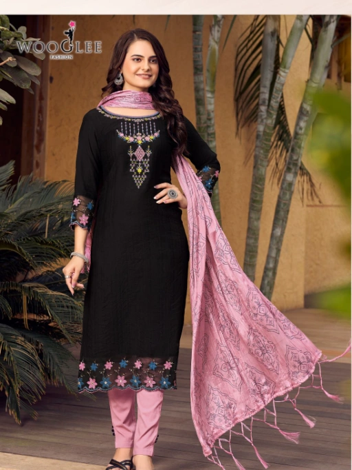 Wooglee Sagaai Wholesale Viscose Kurti With Bottom Dupatta - Image 6