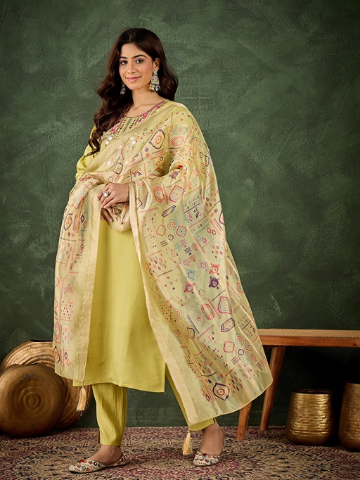 Jalak Heavy Roman Silk Kurti Pent Dupatta Set - Image 4