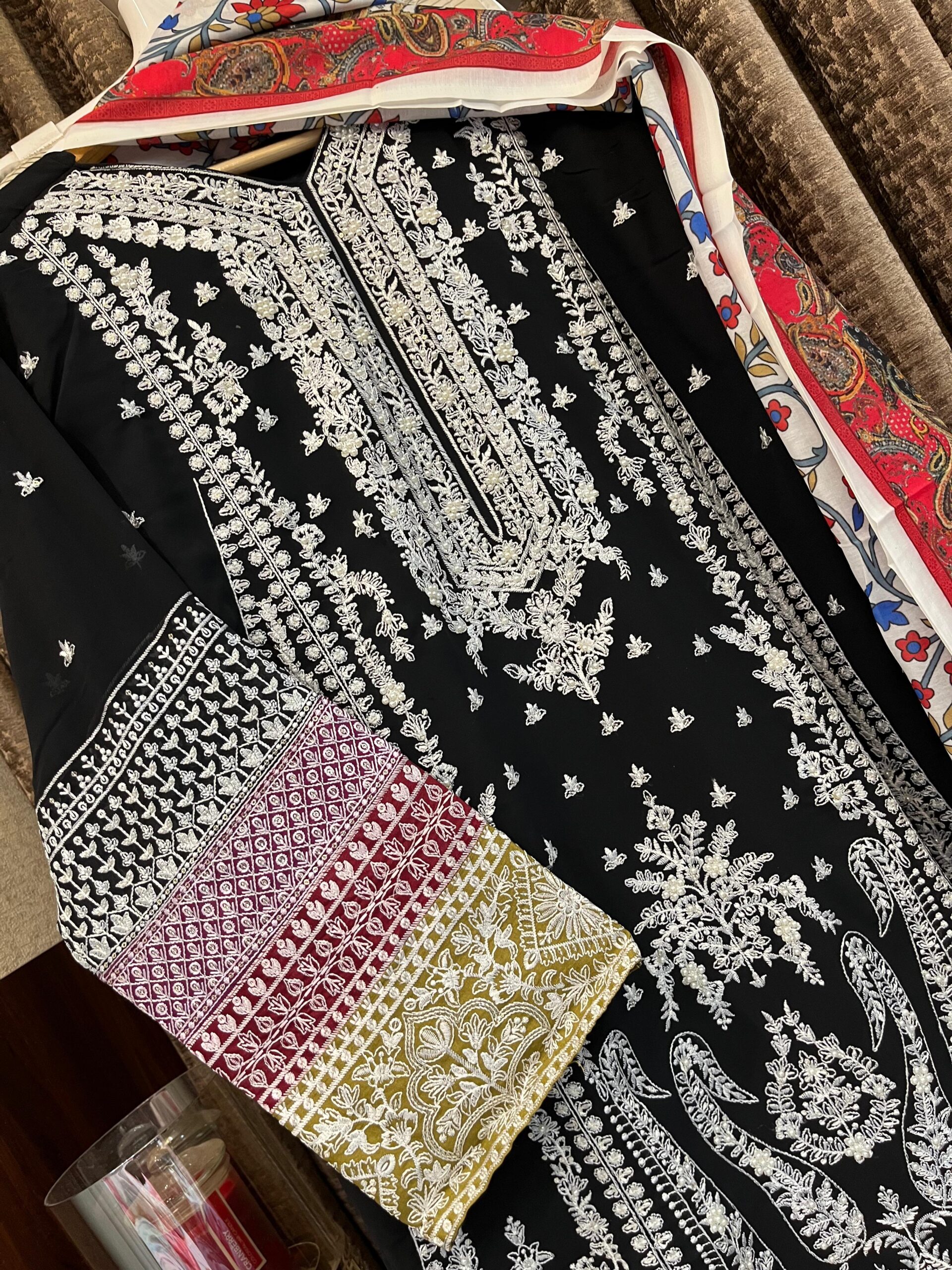 Maria.B D.NO 1018 Wholesale Readymade Georgette Pakistani Suit - Image 3