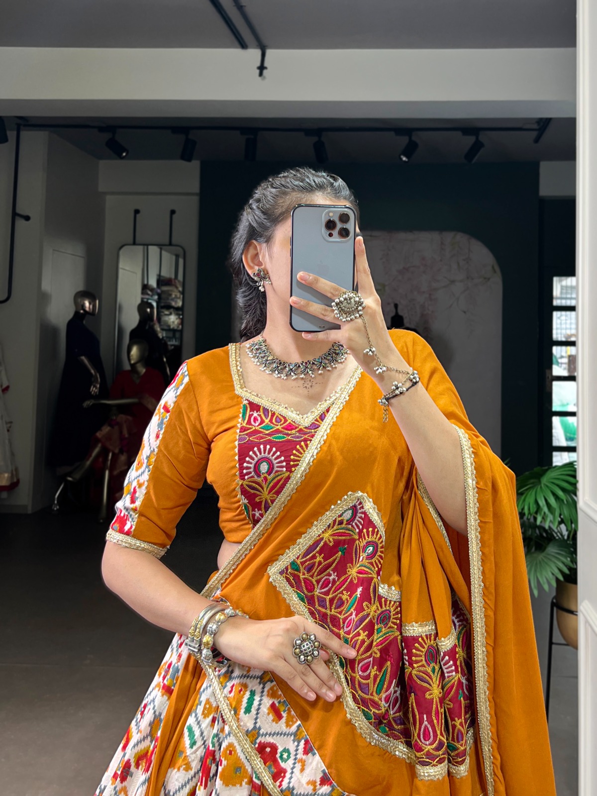 Vardan Ethnic LNB 1685MST Navratri Rayon Chaniya Choli Collection - Image 7