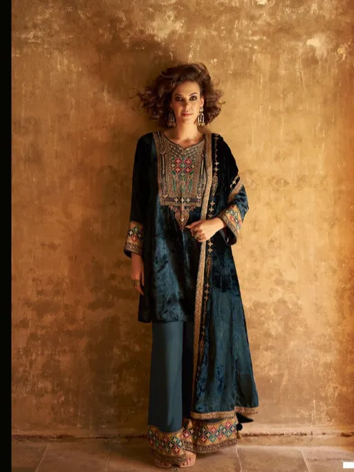 Aiqa Shuijing Wholesale Viscose Velvet Handwork Salwar Kameez Catalog - Image 9