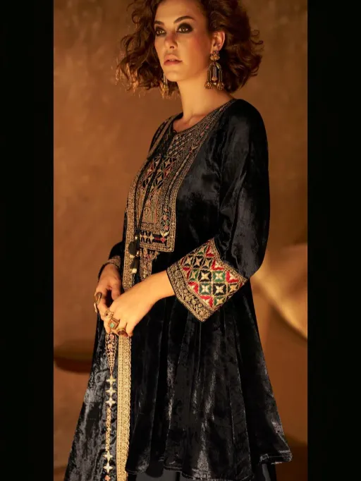 Aiqa Shuijing Wholesale Viscose Velvet Handwork Salwar Kameez Catalog - Image 3