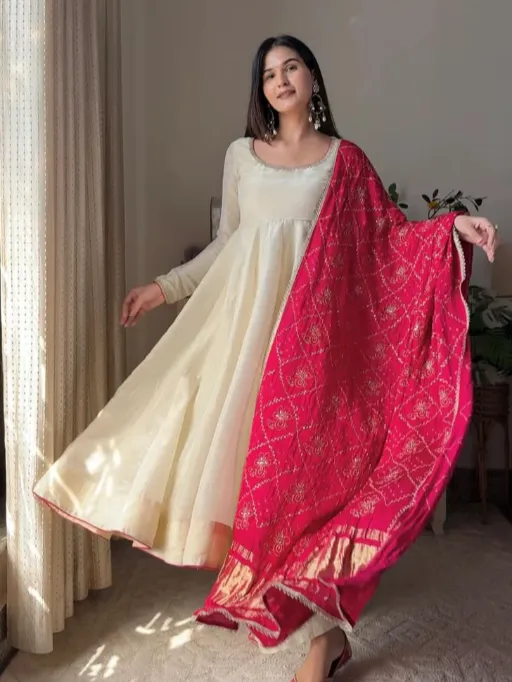 LEEMBOGEE LG-2016 Chinon Gown Collection - Image 3