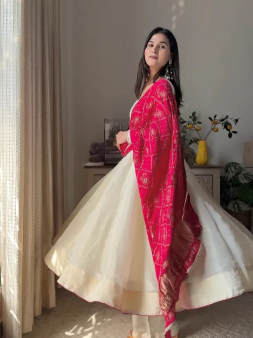 LEEMBOGEE LG-2016 Chinon Gown Collection - Image 2