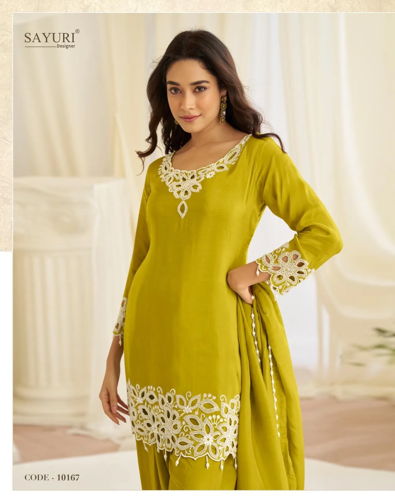 Sayuri Jinayaa Natural Crepe Silk Embroidered Work Salwar Kameez