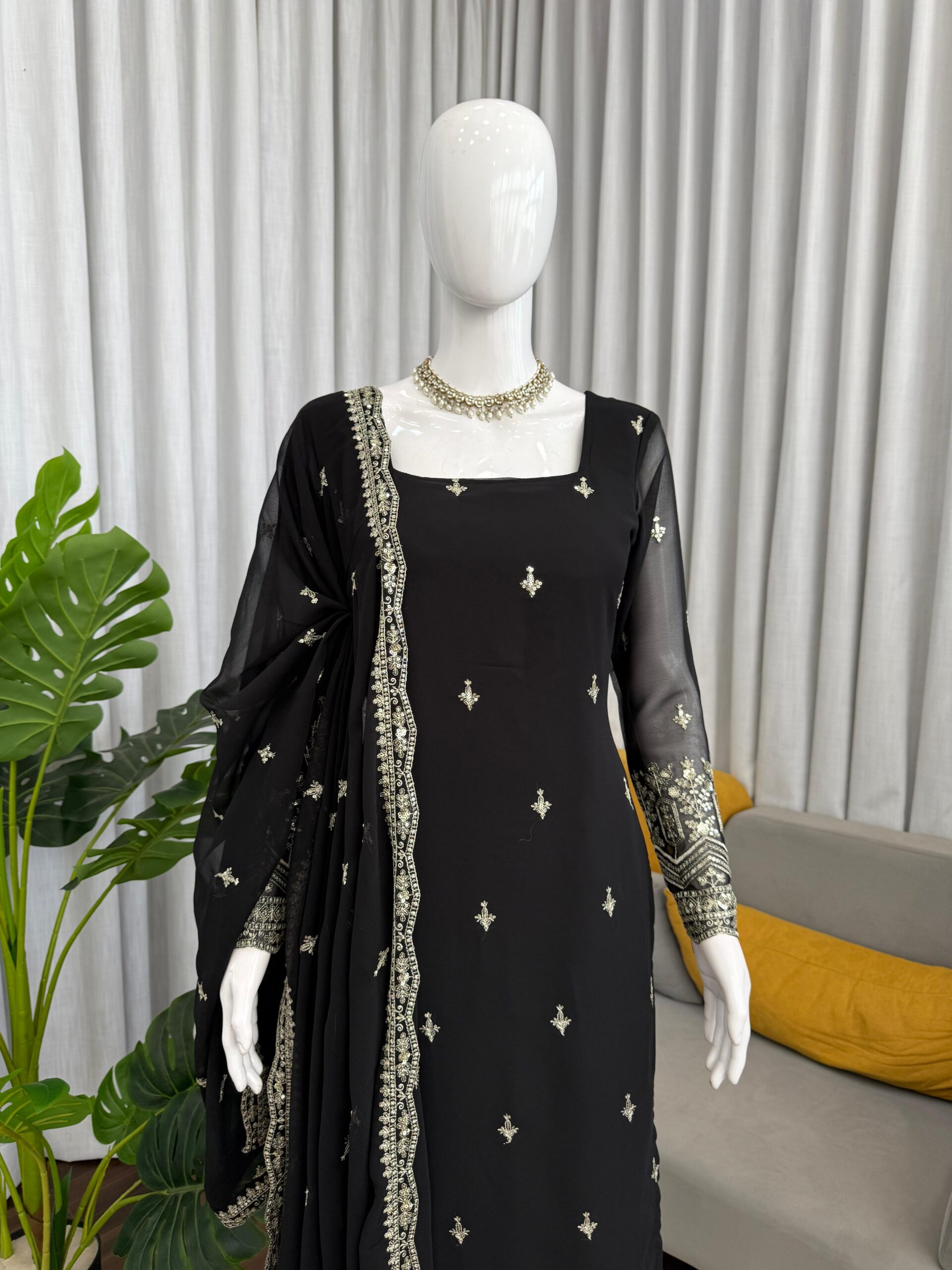 Series Code 5947 Georgette Designer Readymade Salwar Suit — Wholesale Designer Salwar Suits, Vardan Ethnic wholesale from Surat — view 10