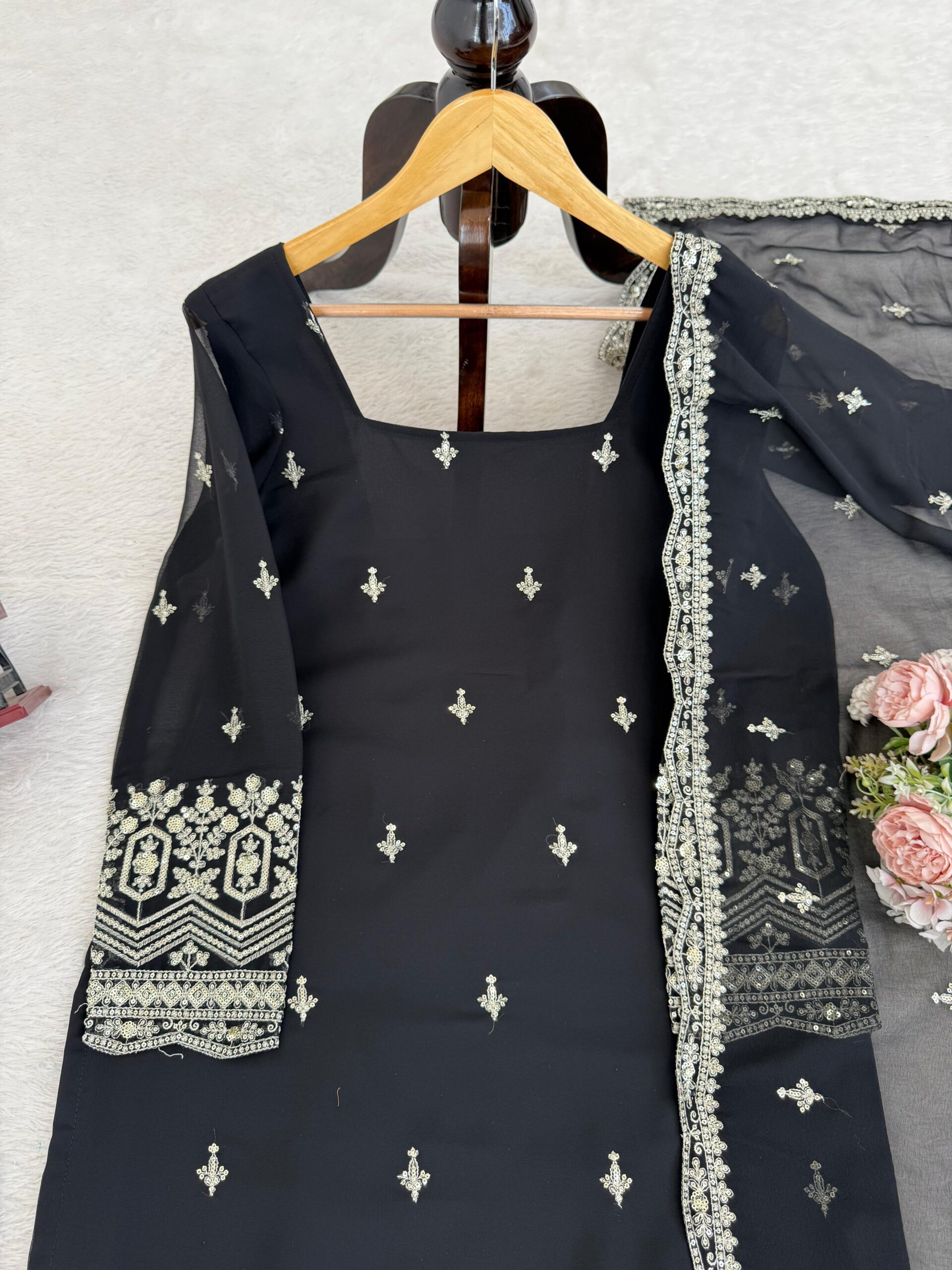 Series Code 5947 Georgette Designer Readymade Salwar Suit — Wholesale Designer Salwar Suits, Vardan Ethnic wholesale from Surat — view 8
