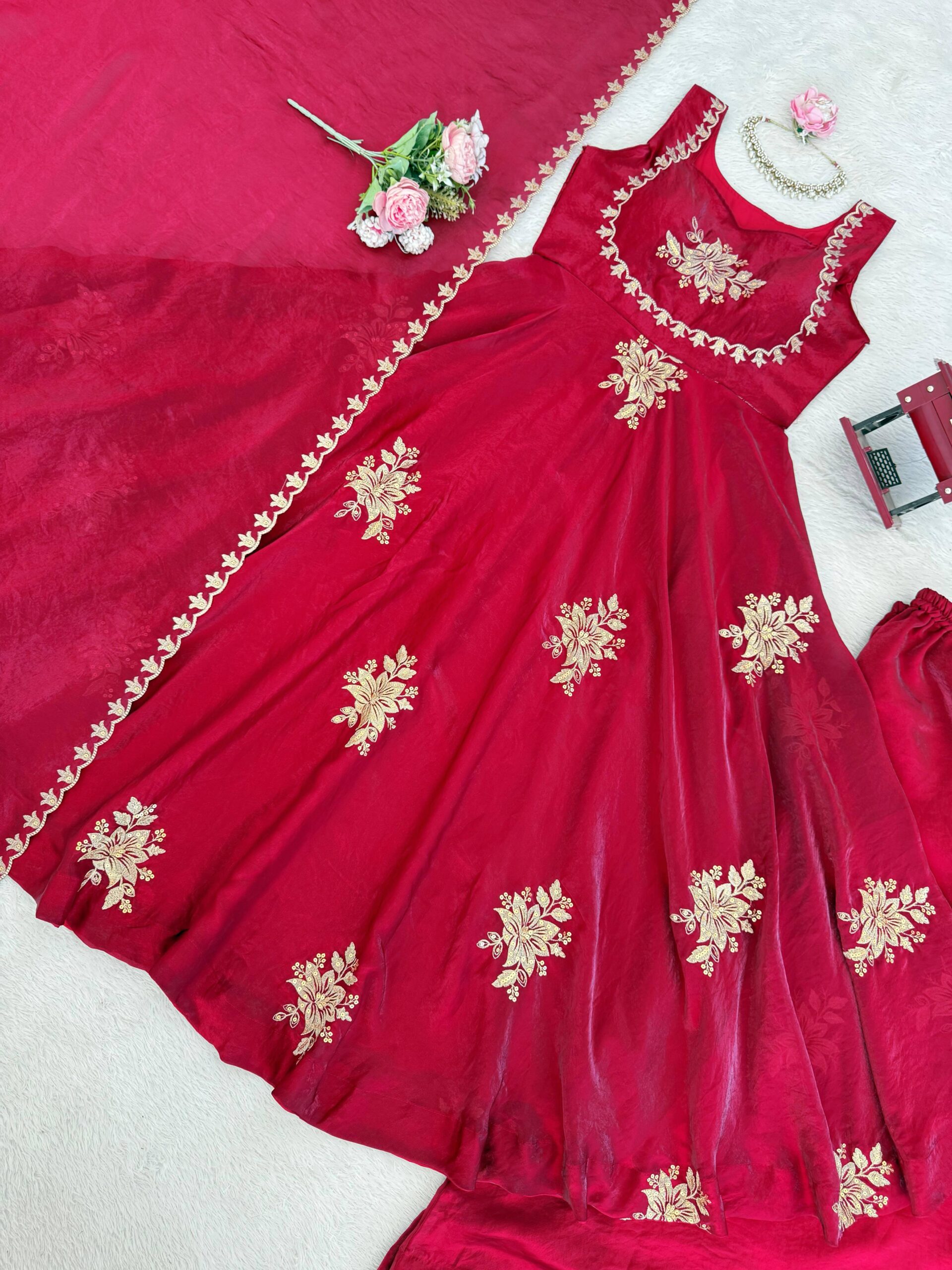RTC Series Style Code 6011 Kurti Plazo Set with Dupatta — Wholesale Readymade Suit, Vardan Ethnic wholesale from Surat — view 7