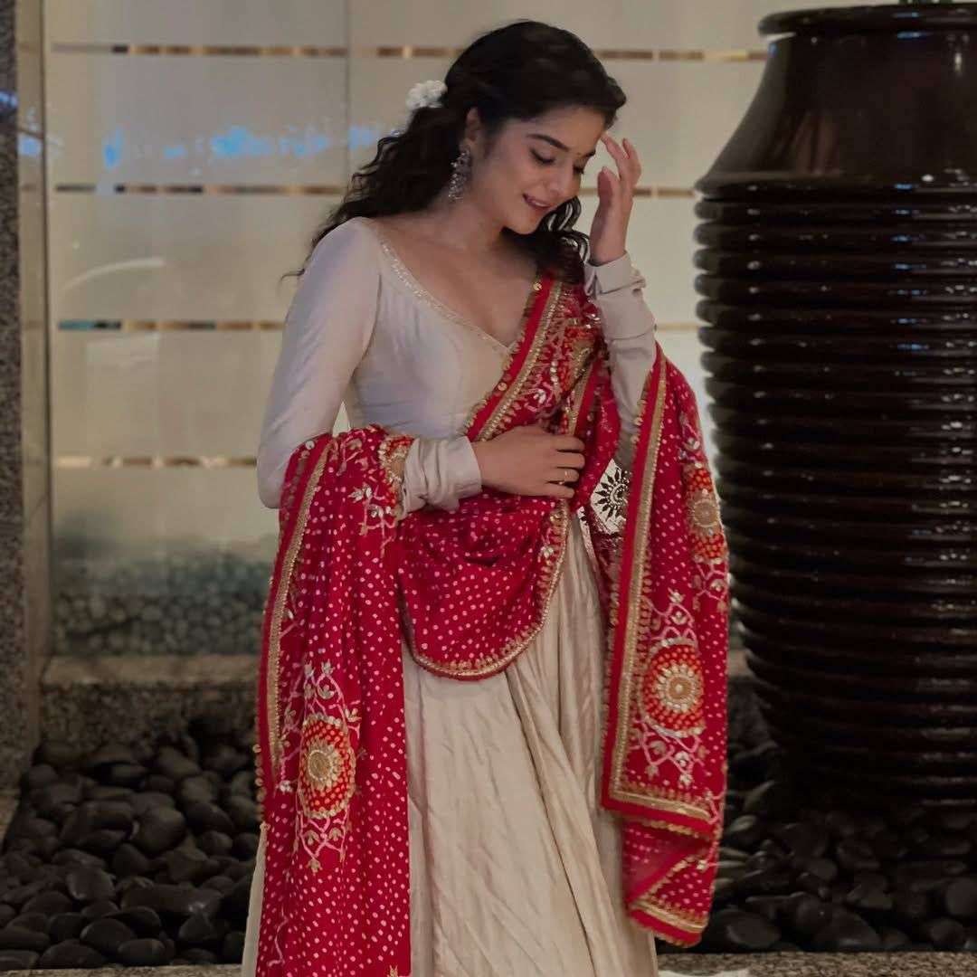 LG-1970 Designer Chinon Gown Set With Printed Dupatta — Wholesale Readymade Suit, MPA wholesale from Surat — view 8