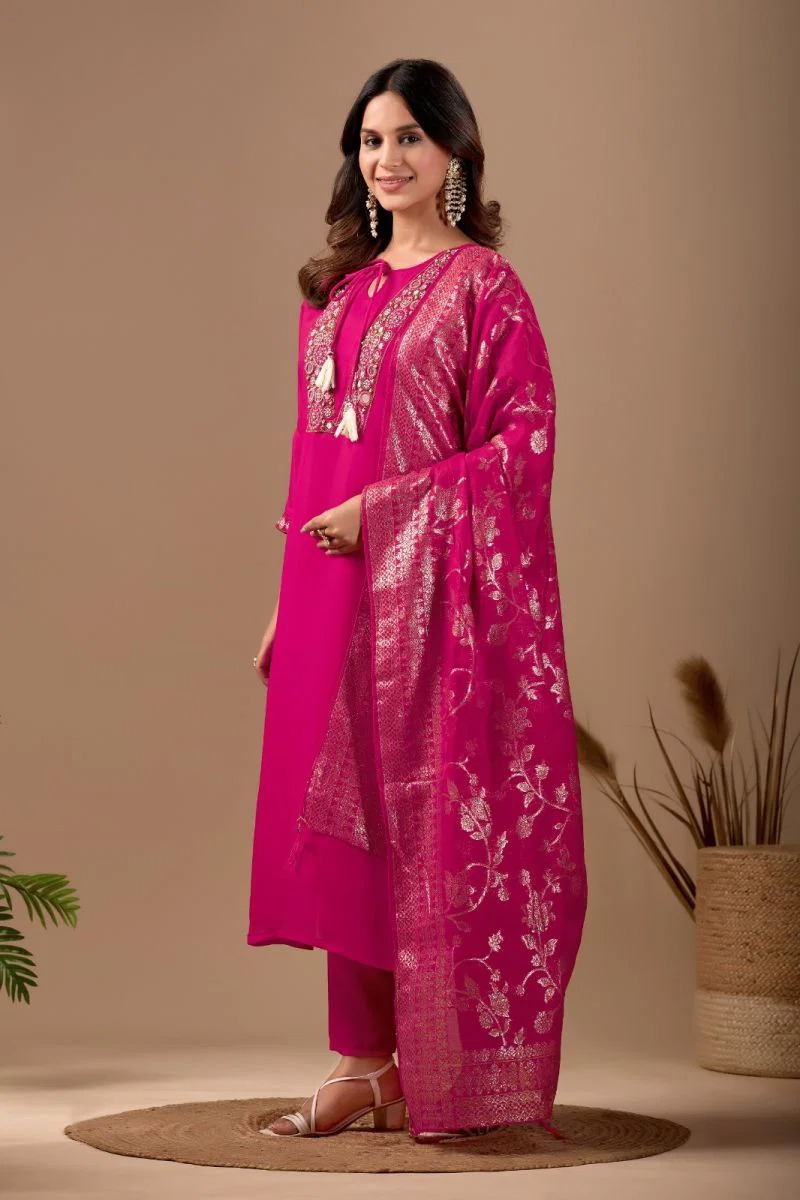 Md 109 Mul Chanderi Embroidered Kurti With Bottom Dupatta Set