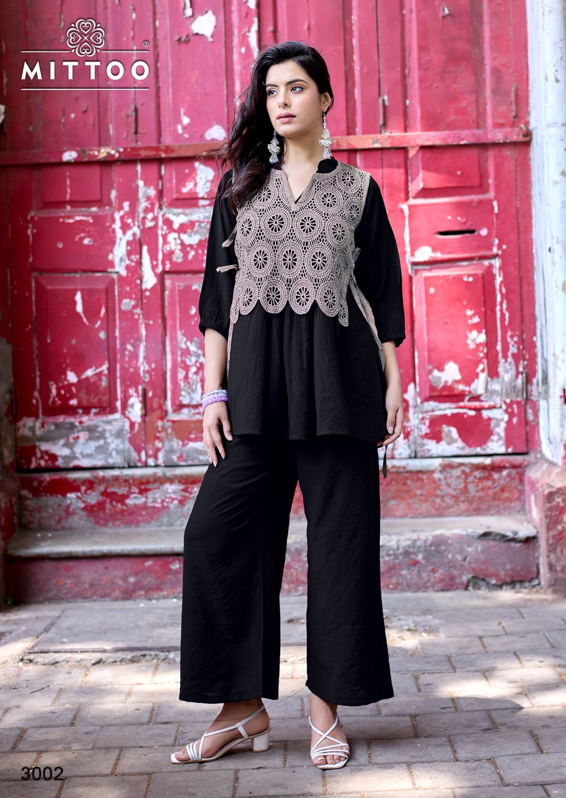 Mittoo Beauty Line Viscose Weaving Top Bottom With Koti Set — Wholesale Kurtis, Mittoo wholesale from Surat — view 2