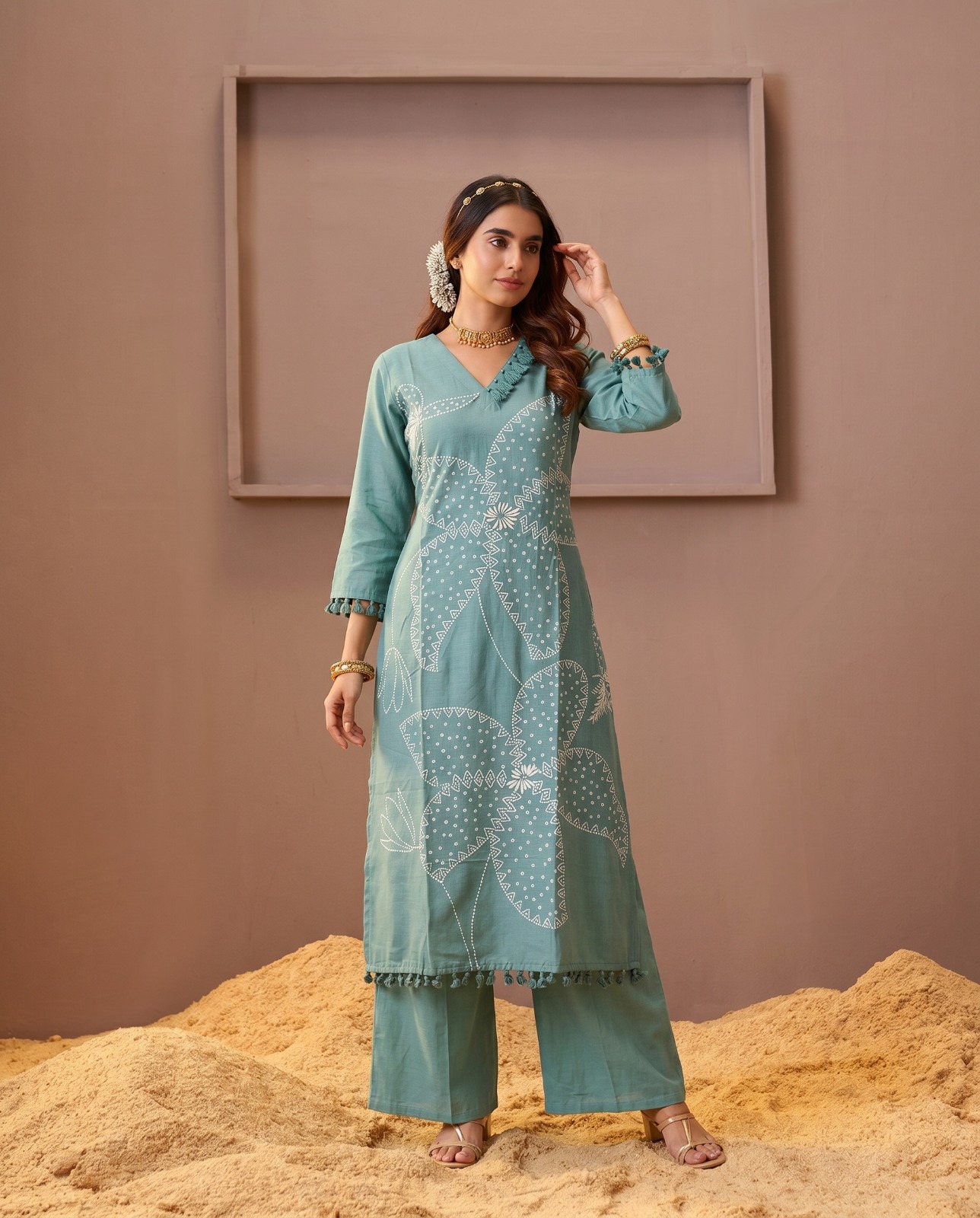 Naisha K 1026 Vertican Thread Worked Kurti With Bottom Set — Wholesale Kurtis, Naisha wholesale from Surat — view 3