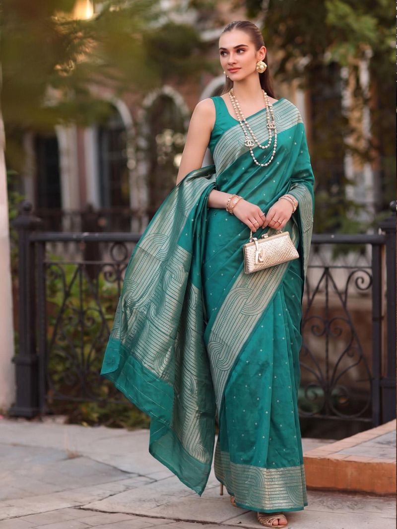 Ast Katha Soft Cotton Blend Festival Saree Catalog — Wholesale Sarees, Vardan Ethnic wholesale from Surat — view 6