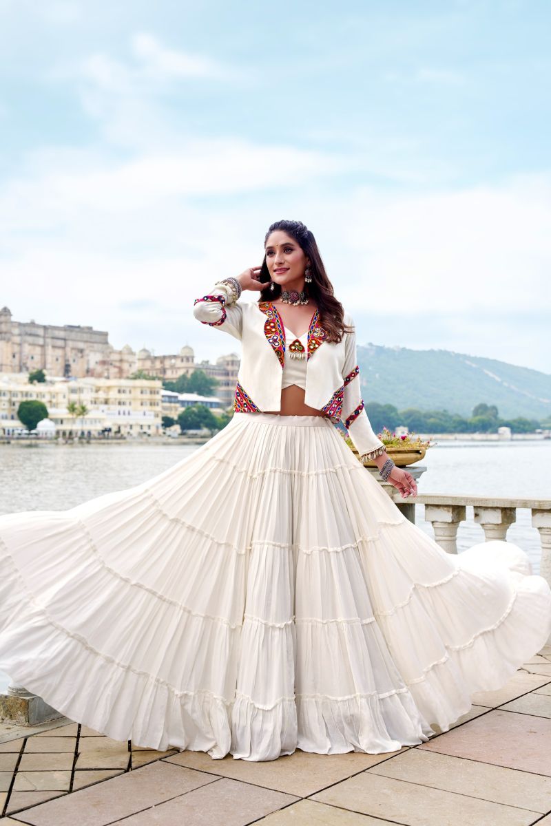 Taraa L 1662 Pure Rayon Traditional Gamthi Work Lehenga Choli With Koti Set — Wholesale Lehenga, Vardan Ethnic wholesale from Surat — view 2